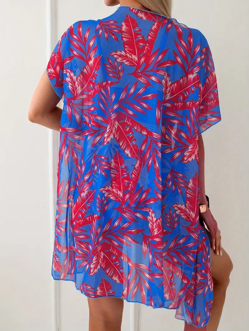 biquíni azul com hot-pants e saída estampada feminina costas