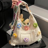bolsa transversal crochê preta estilo boho com flores branco