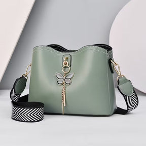 bucket bag saybeleze verde com pingente