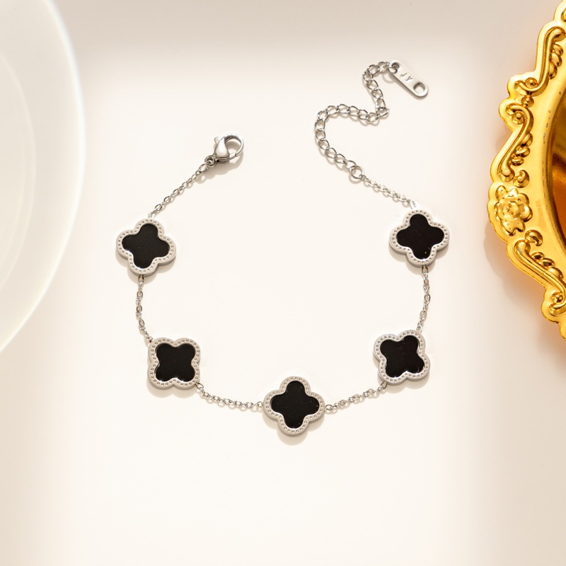 Pulseira Trevo Banhada A Ouro 18K Em Aço Inoxidável