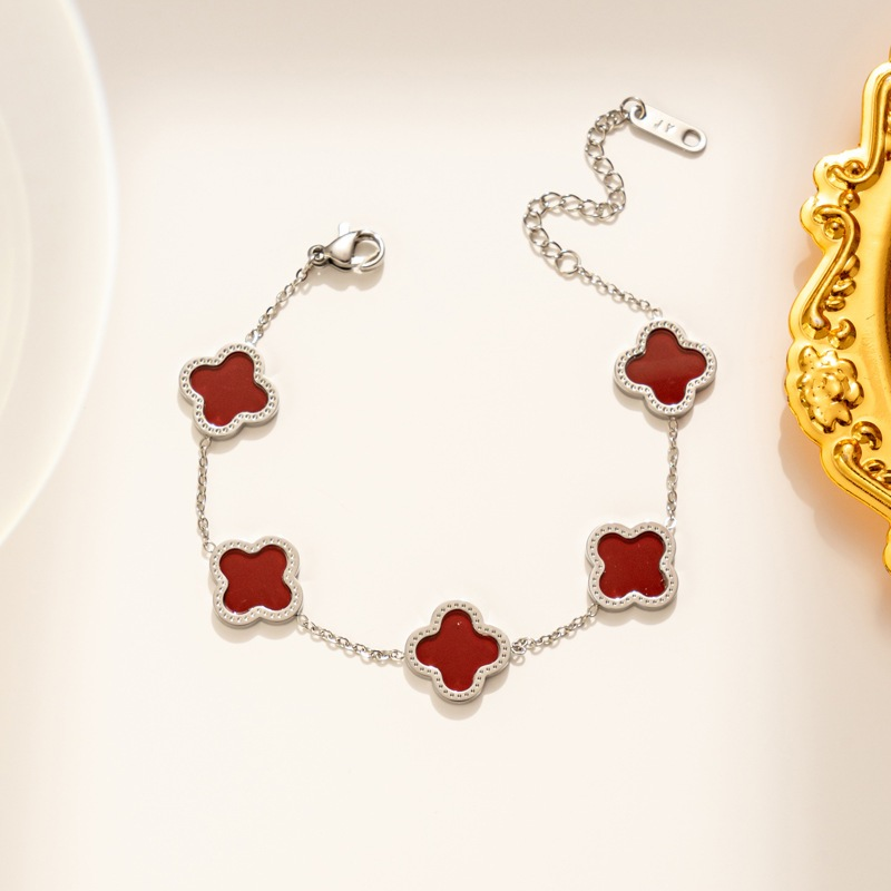 Pulseira Trevo Banhada A Ouro 18K Em Aço Inoxidável