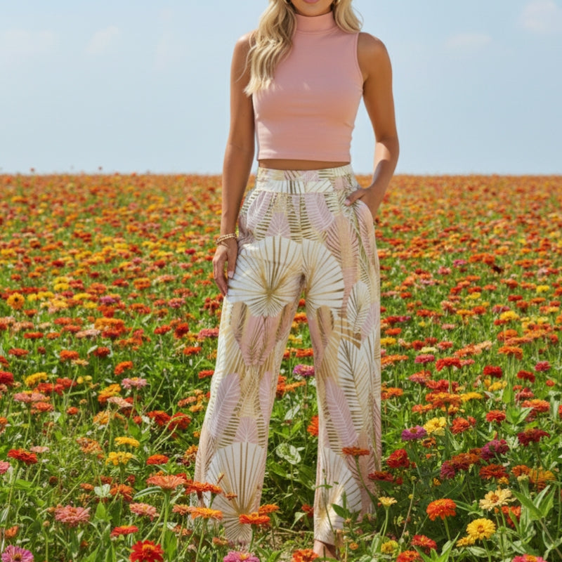 Conjunto Feminino Cropped Rosa e Calça Pantalona Estampa Tropical