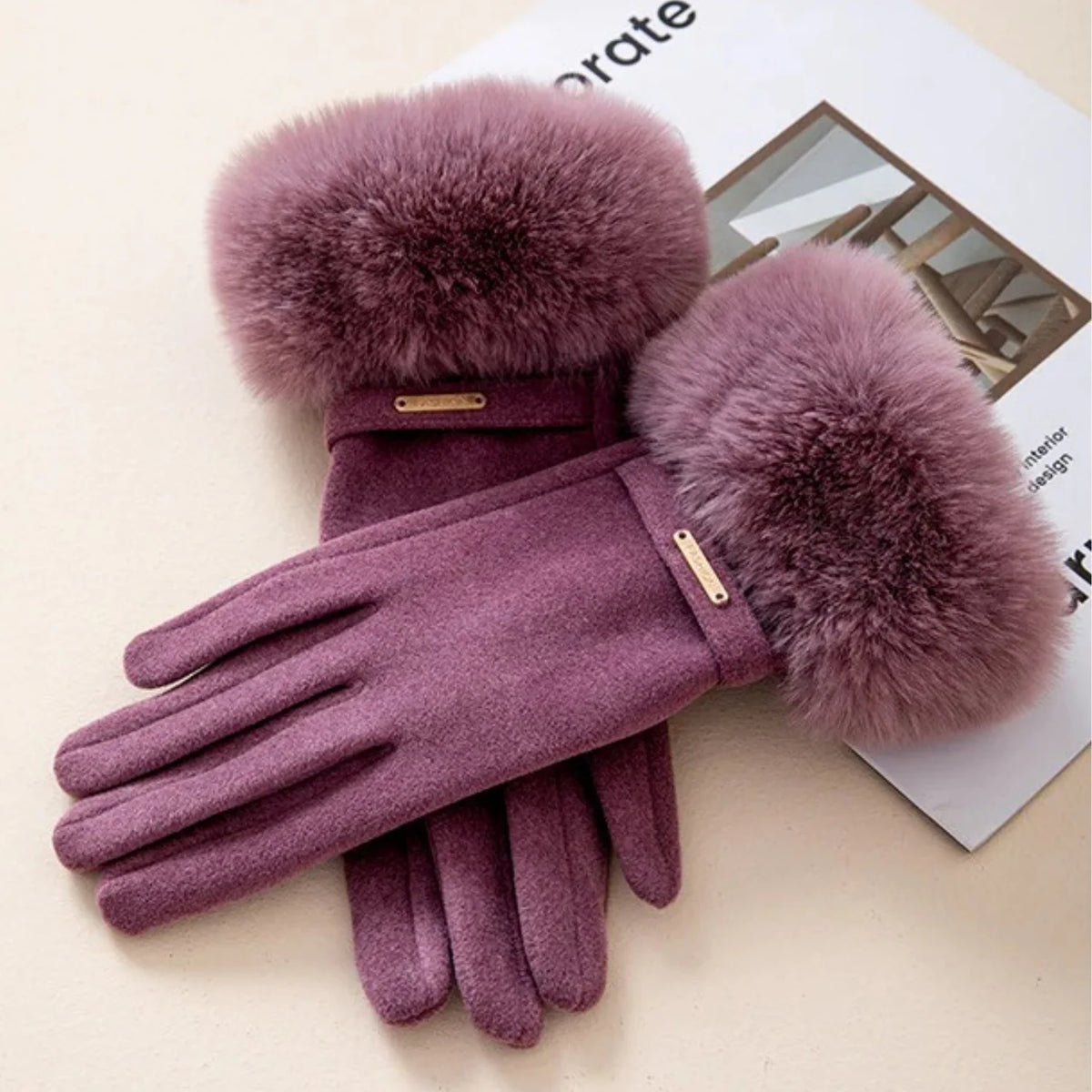 luva de inverno feminina lilas com pelúcia elegante ideal para dias frios