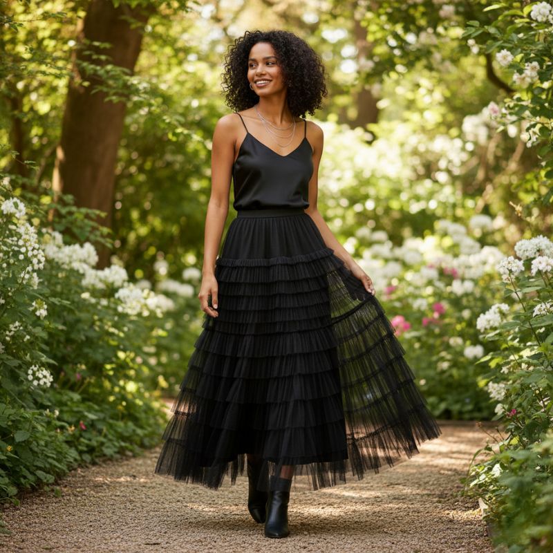 saia plissada curta feminina tule preto com babados Aurora Charm
