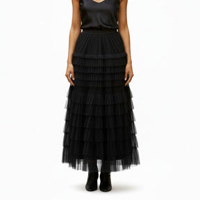 Saia plissada feminina midi em tule preto com babados